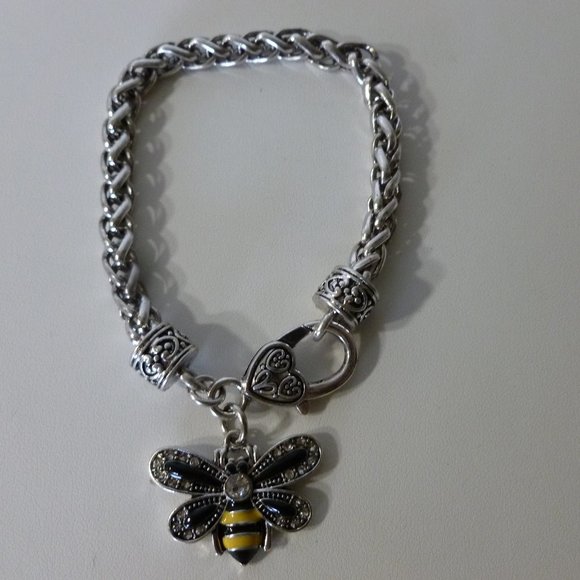 Silvertone Bee Bracelet NIP - Picture 5 of 9